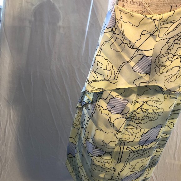 BCBG Generation Dress: Size M - Picture 6 of 15